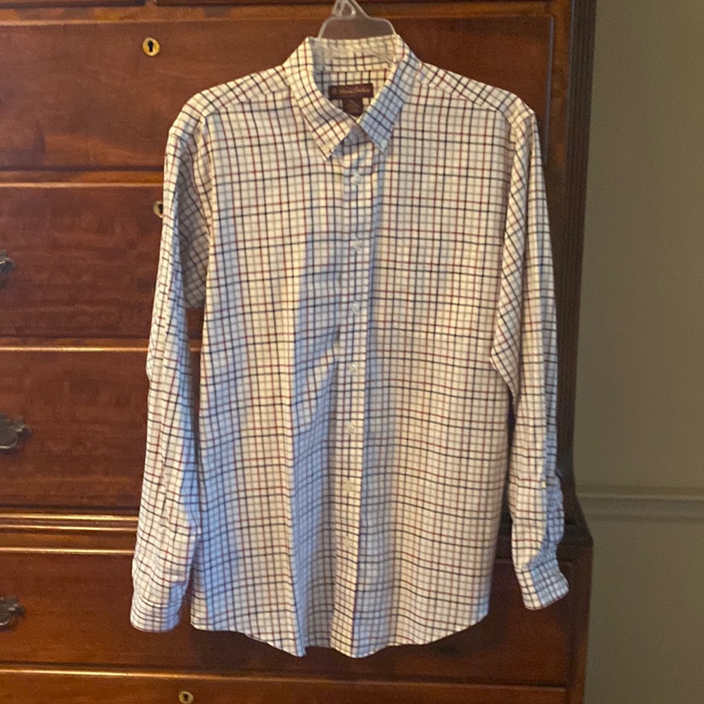 Brooks Brothers button down. Excellent condition! Nous xL.